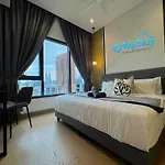 Lucentia Bukitbintang Klccview Infinitypool By Heystay Management