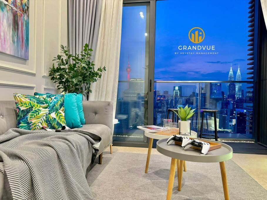 Lucentia Bukitbintang Klccview Infinitypool Apartment