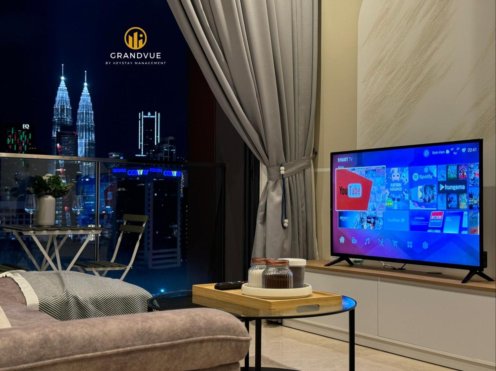Lucentia Bukitbintang Klccview Infinitypool Kuala Lumpur