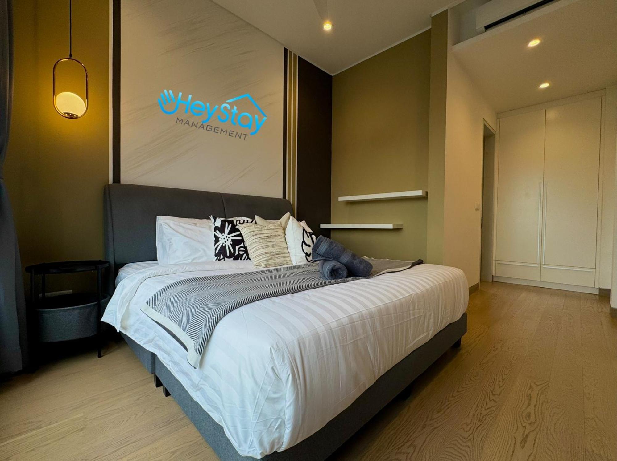 Lucentia Bukitbintang Klccview Infinitypool Apartment